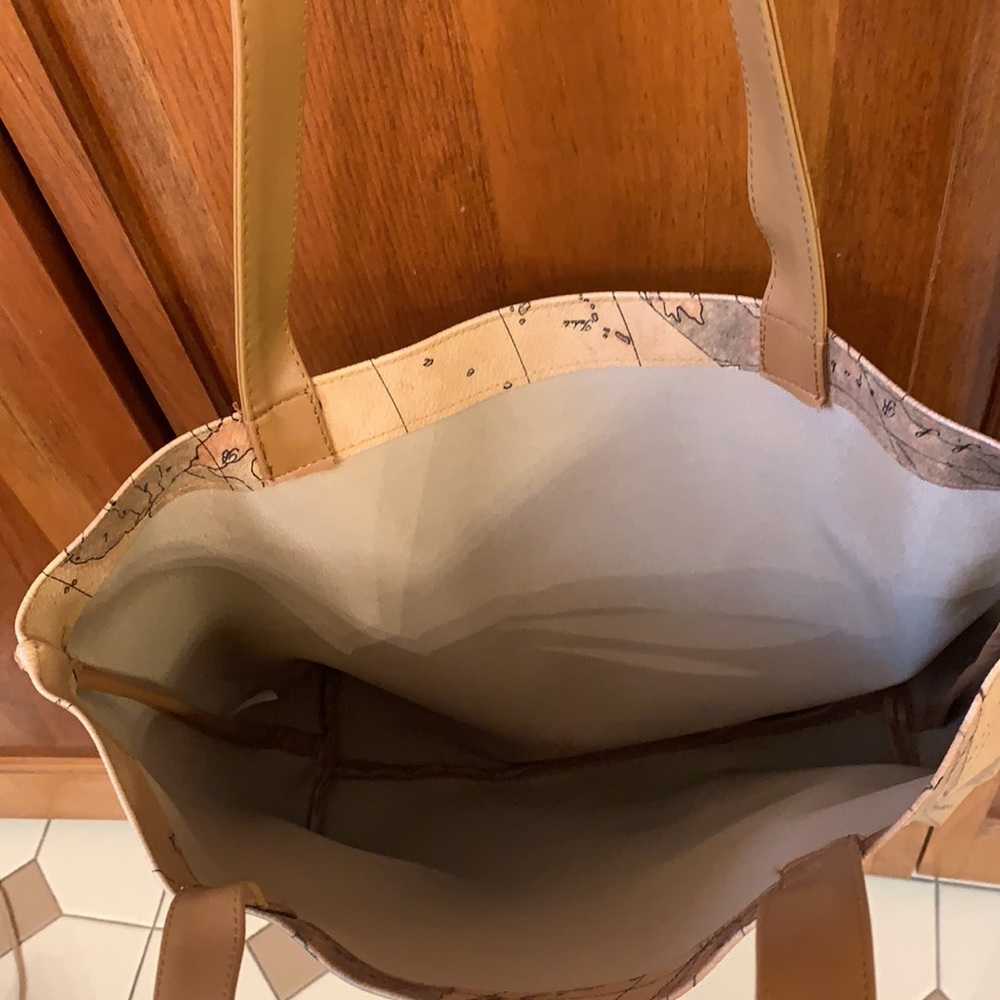 Purse - Picture 3 of 4